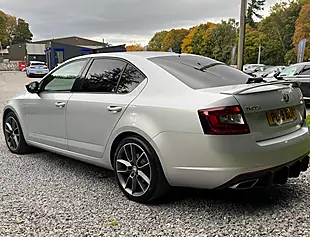 Used 2019 Skoda Octavia VRS Brilliant Silver - Interior and Exterior details 5