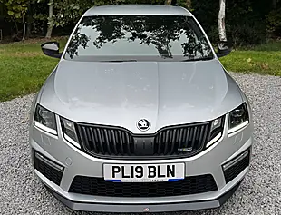 Used 2019 Skoda Octavia VRS Brilliant Silver - Interior and Exterior details 8