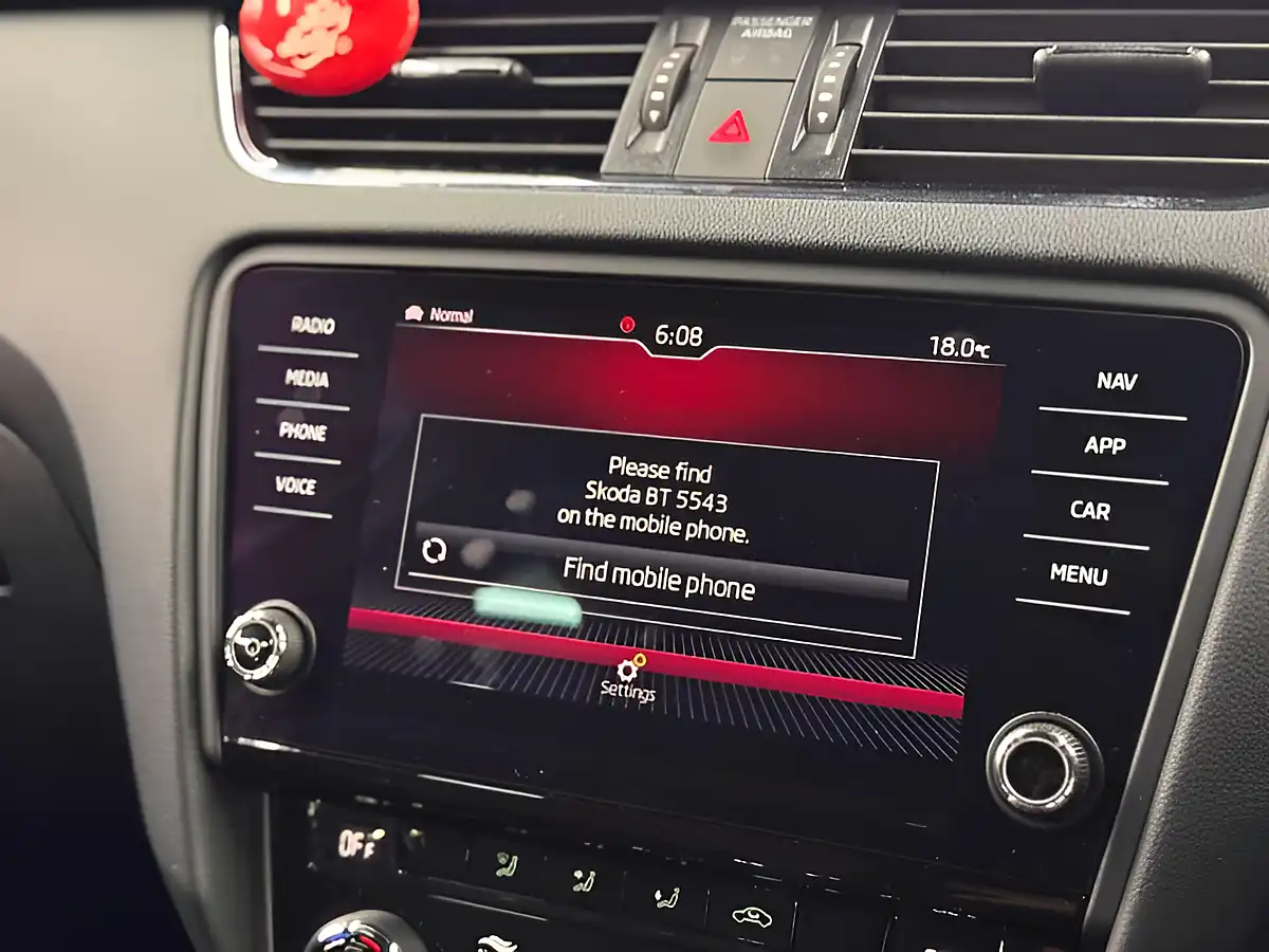 Used 2019 Skoda Octavia VRS Grey - Interior and Exterior details 12