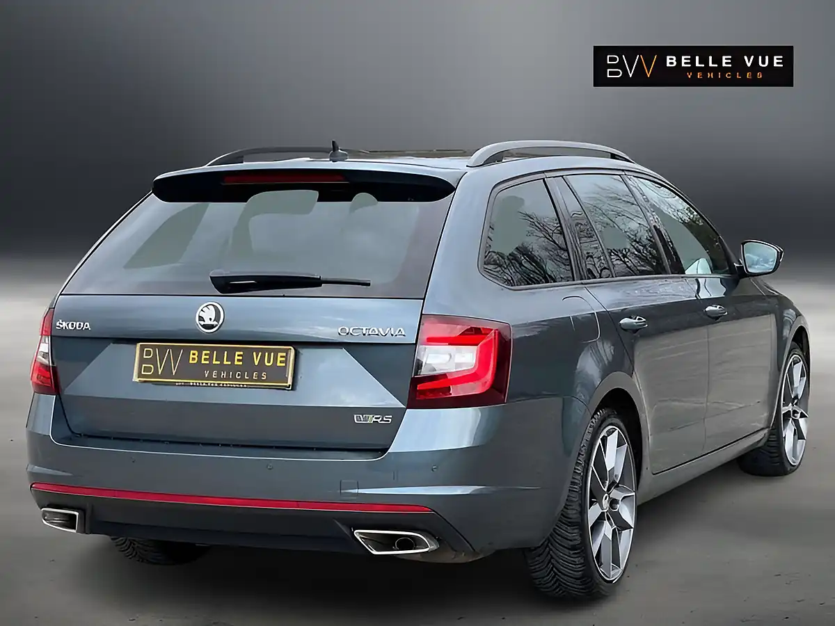 Used 2019 Skoda Octavia VRS Quartz Grey - Interior and Exterior details 4