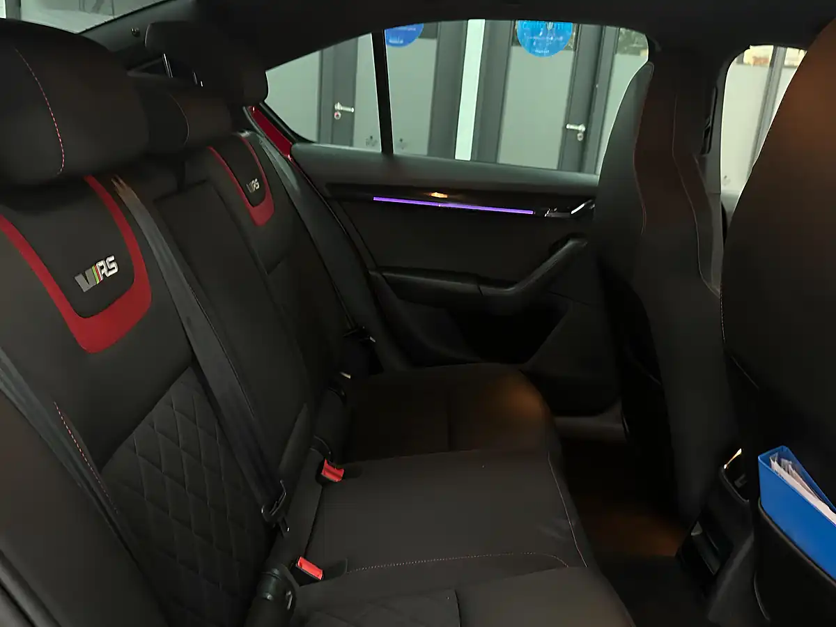 Used 2019 Skoda Octavia VRS Red - Interior and Exterior details 17