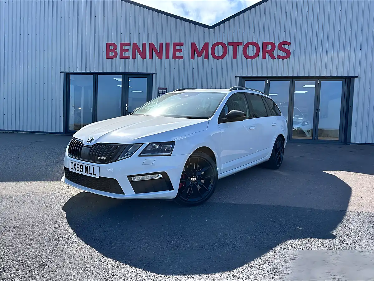 Used 2019 Skoda Octavia VRS White - Interior and Exterior details 2