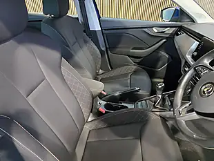 Used 2019 Skoda Scala Se Blue - Interior and Exterior details 14