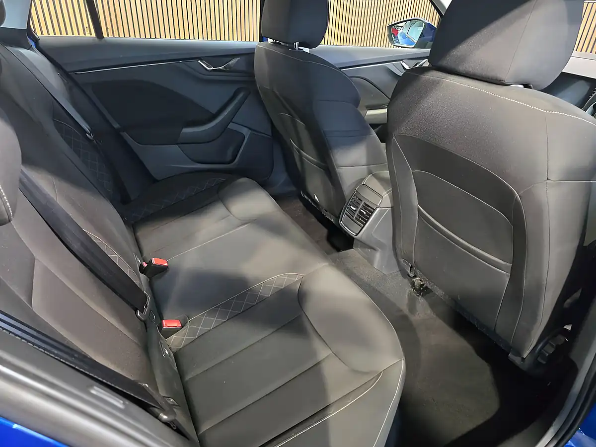 Used 2019 Skoda Scala Se Blue - Interior and Exterior details 15