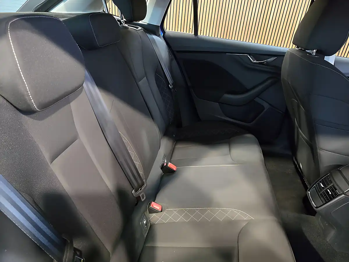 Used 2019 Skoda Scala Se Blue - Interior and Exterior details 16
