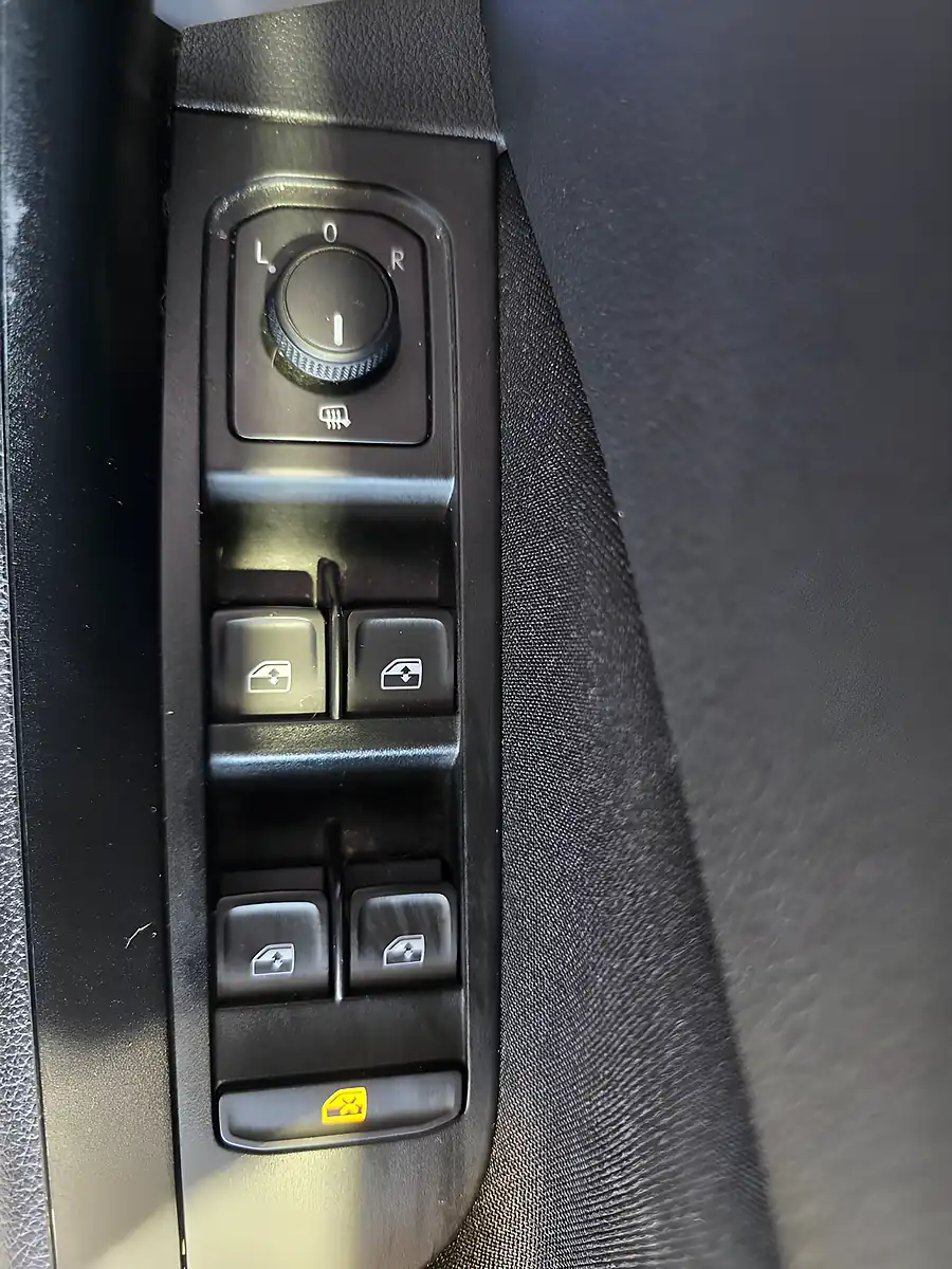 Used 2019 Skoda Scala Se Blue - Interior and Exterior details 18