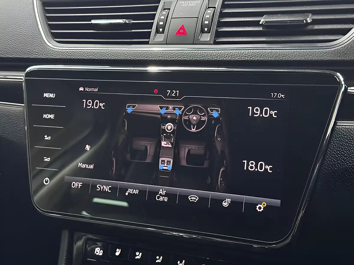 Used 2019 Skoda Superb Laurin & Klement Grey - Interior and Exterior details 13