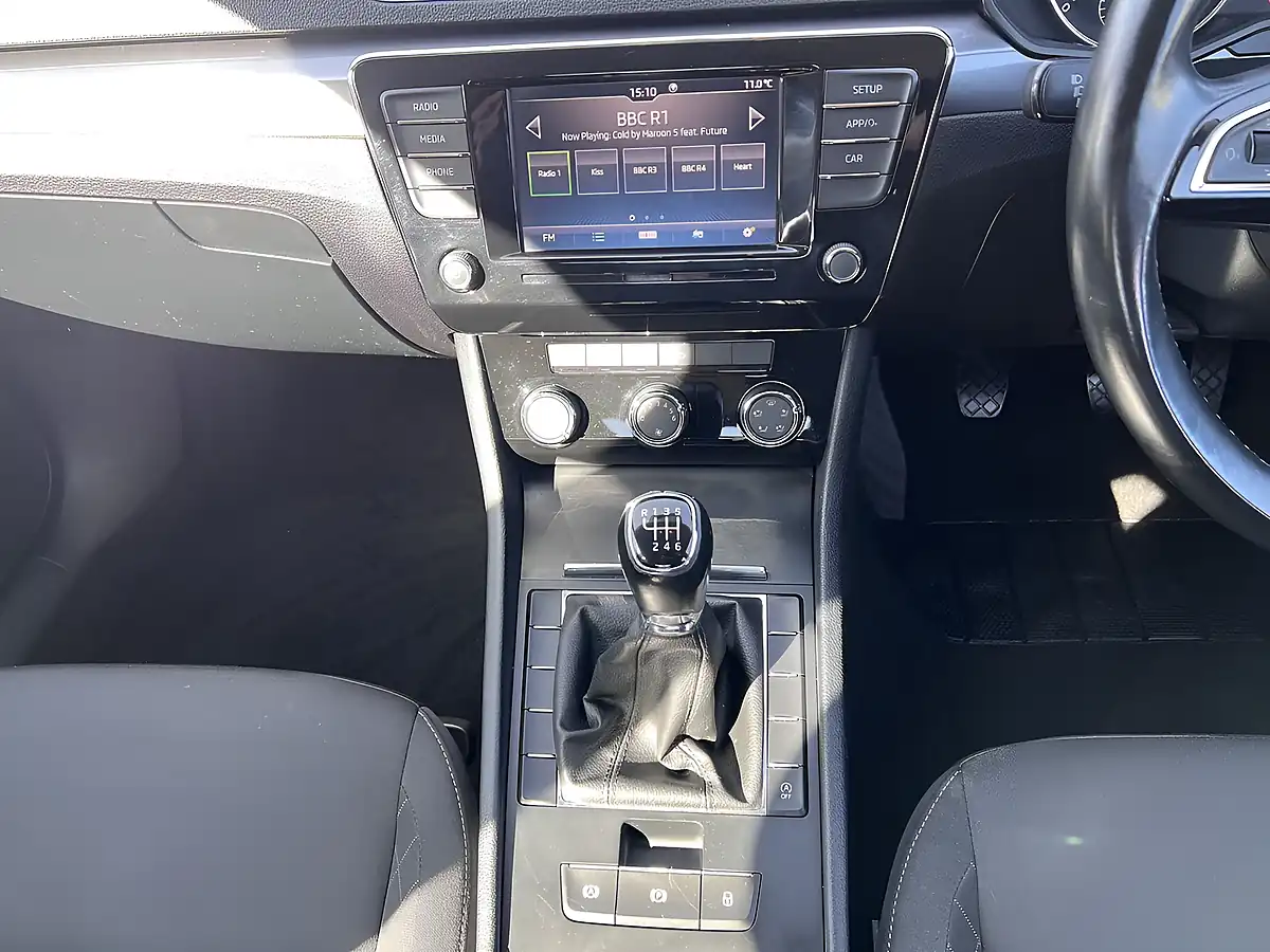 Used 2019 Skoda Superb S Black Magic Pearl Metallic - Interior and Exterior details 13