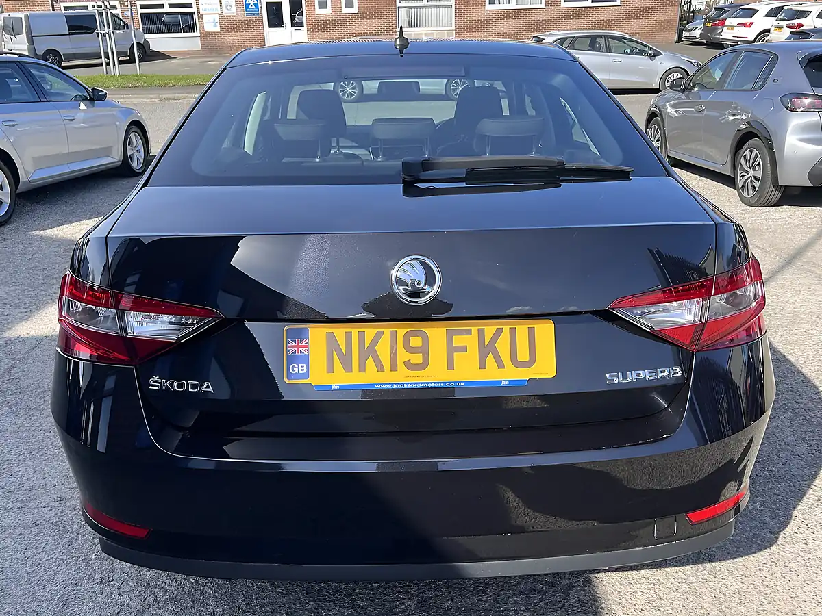 Used 2019 Skoda Superb S Black Magic Pearl Metallic - Interior and Exterior details 7