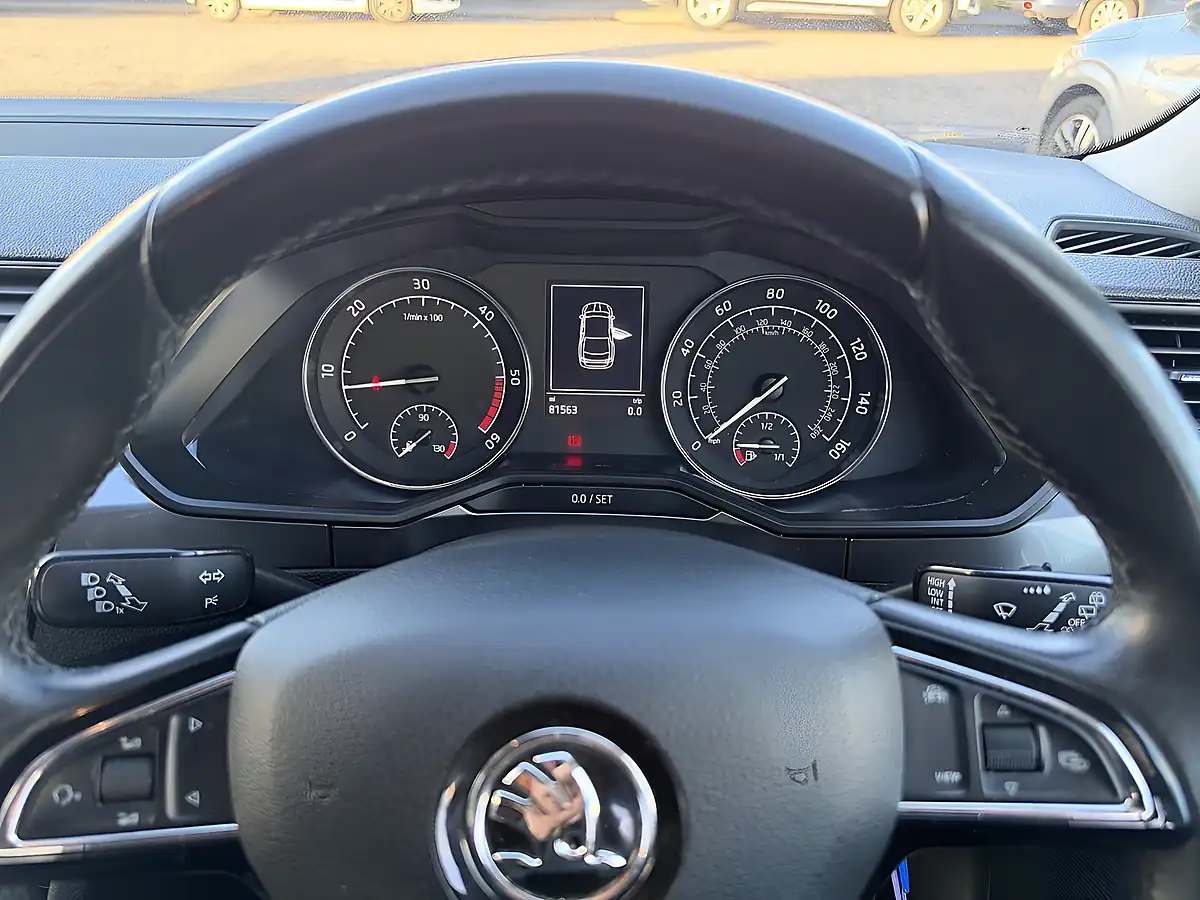 Used 2019 Skoda Superb S Black Metallic - Interior and Exterior details 11