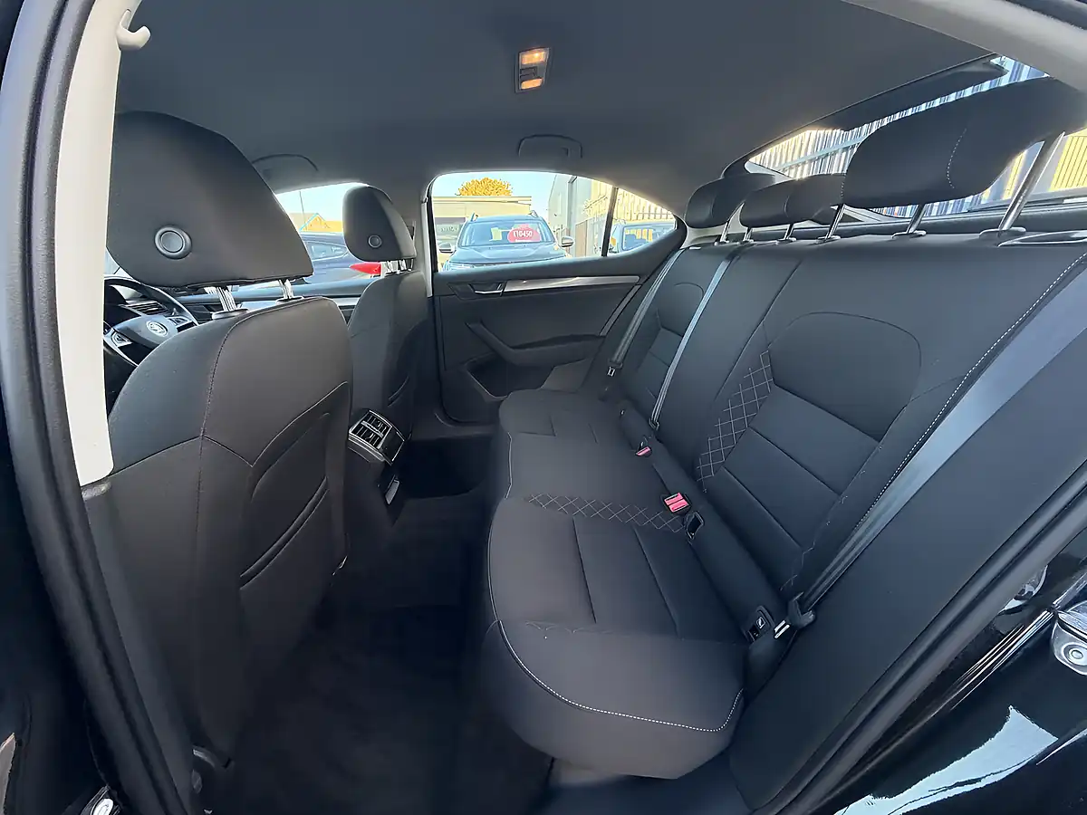 Used 2019 Skoda Superb S Black Metallic - Interior and Exterior details 14