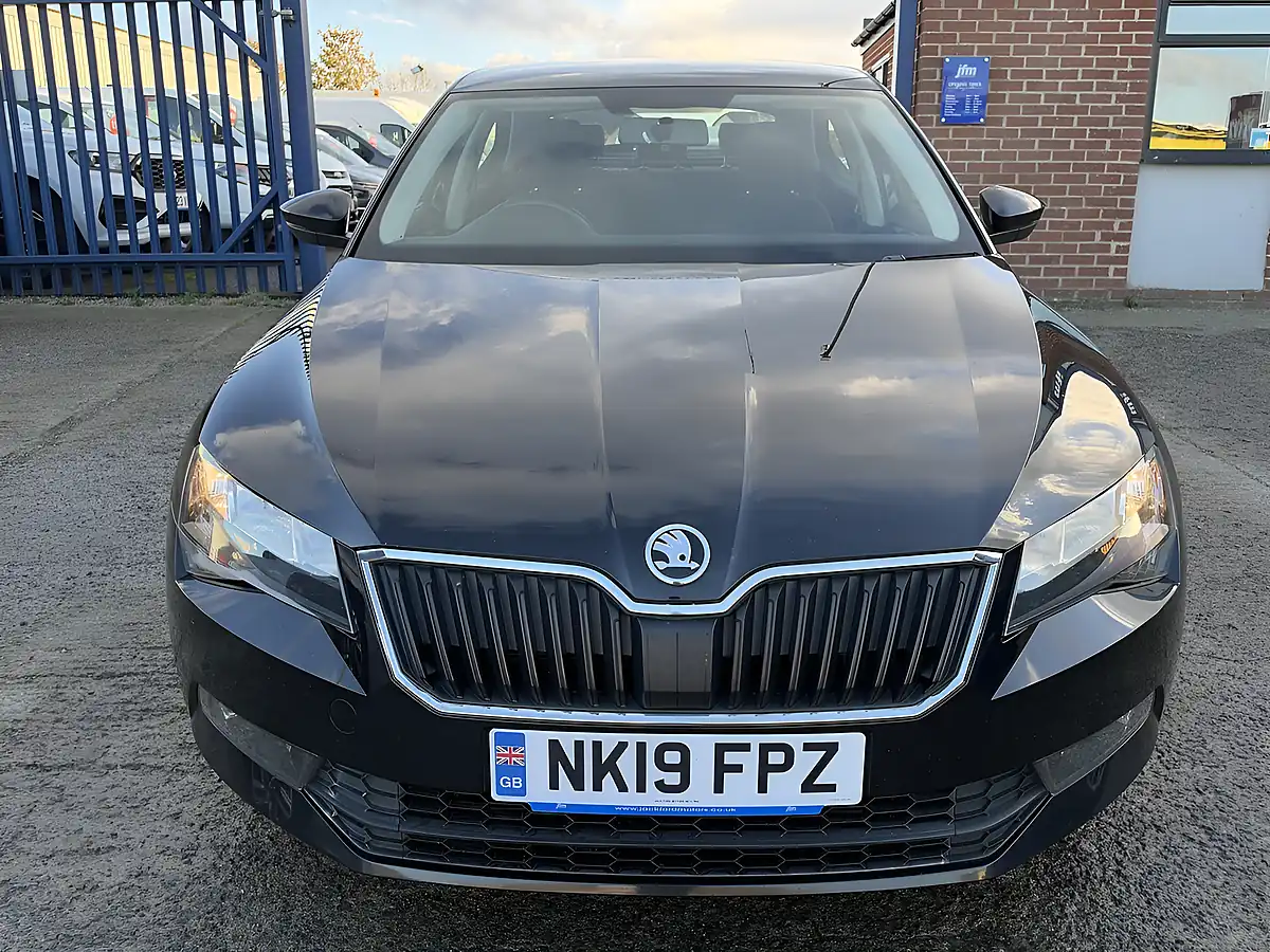 Used 2019 Skoda Superb S Black Metallic - Interior and Exterior details 19