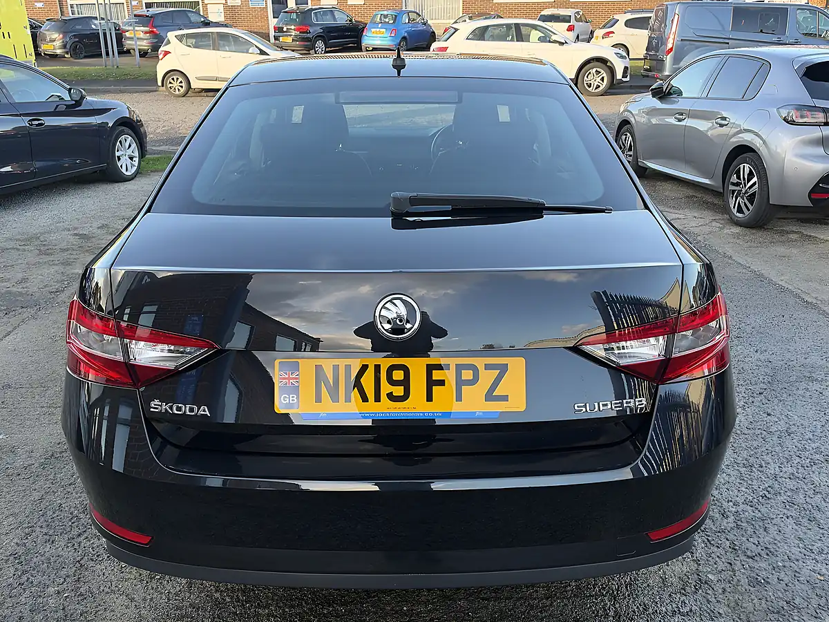 Used 2019 Skoda Superb S Black Metallic - Interior and Exterior details 7