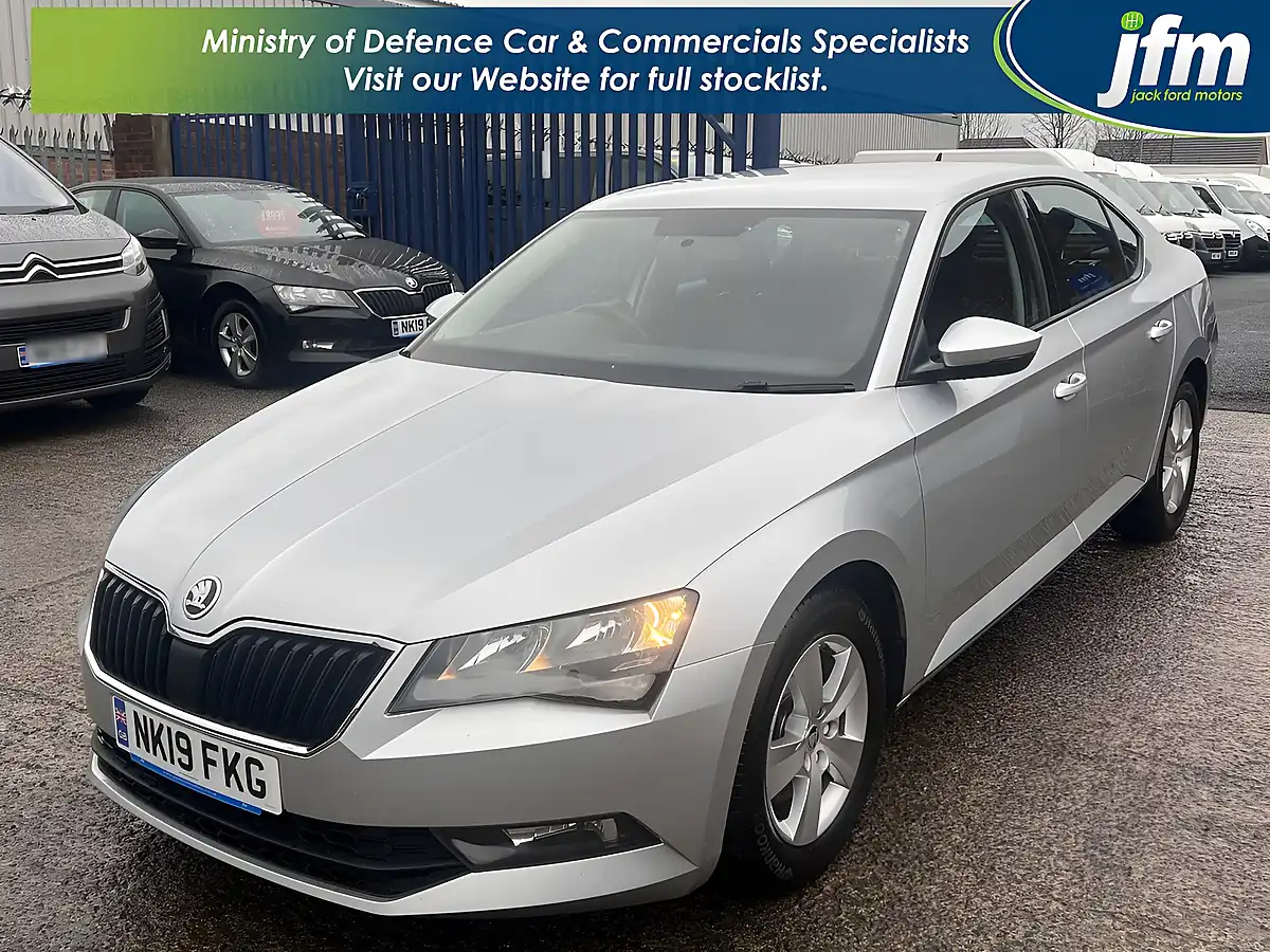 Used 2019 Skoda Superb S Brilliant Silver Metallic - Interior and Exterior details 10