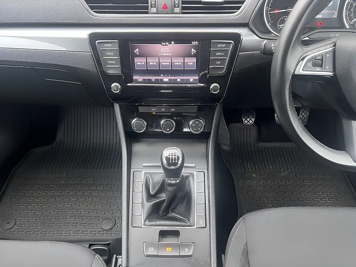 Used 2019 Skoda Superb S Brilliant Silver Metallic - Interior and Exterior details 13