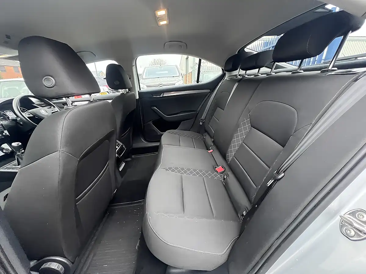 Used 2019 Skoda Superb S Brilliant Silver Metallic - Interior and Exterior details 15