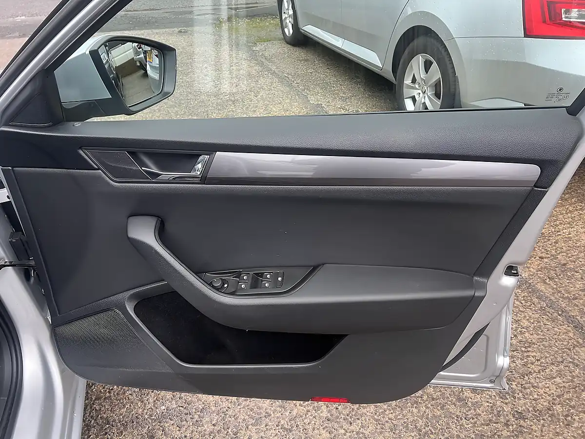 Used 2019 Skoda Superb S Brilliant Silver Metallic - Interior and Exterior details 16