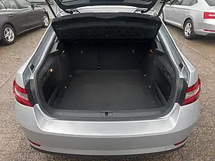 Used 2019 Skoda Superb S Brilliant Silver Metallic - Interior and Exterior details 17