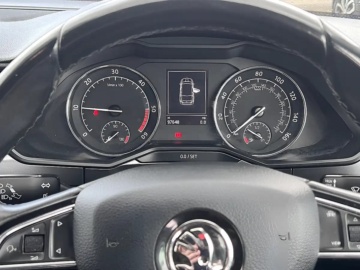 Used 2019 Skoda Superb S Brilliant Silver Metallic - Interior and Exterior details 12