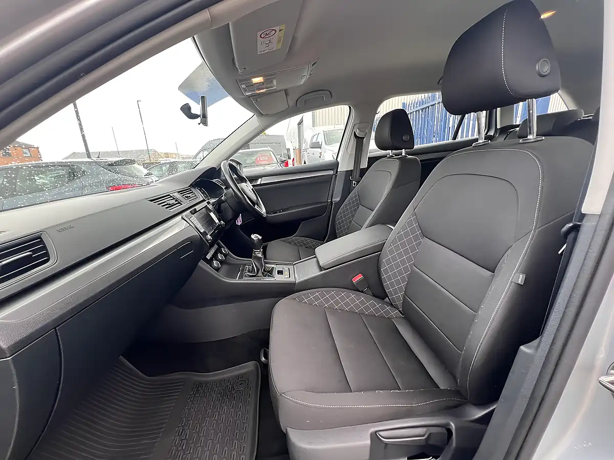 Used 2019 Skoda Superb S Brilliant Silver Metallic - Interior and Exterior details 15