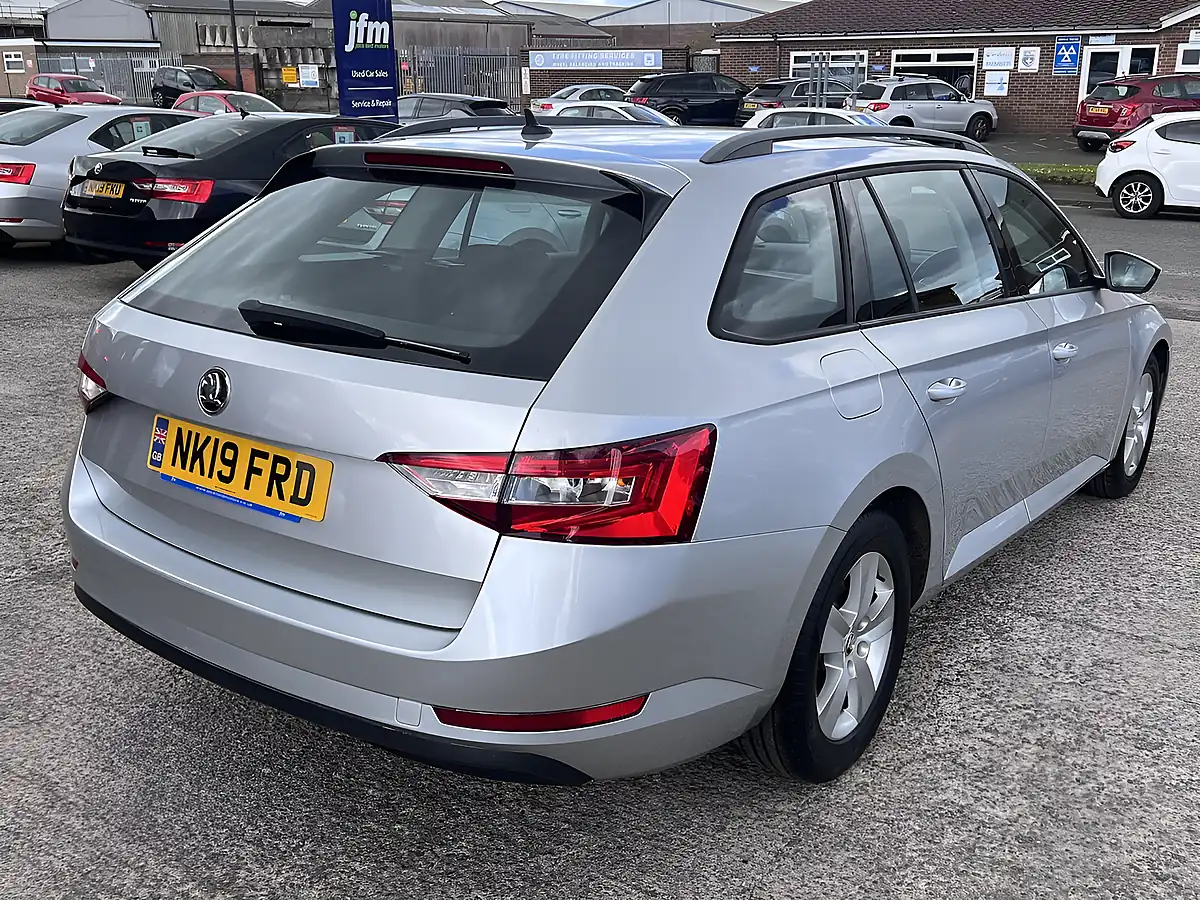 Used 2019 Skoda Superb S Brilliant Silver Metallic - Interior and Exterior details 6