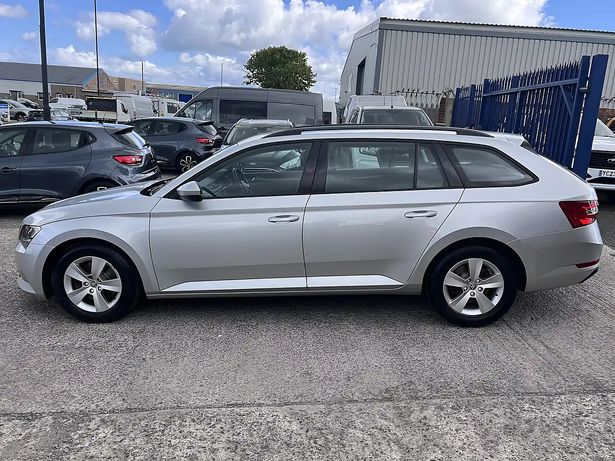 Used 2019 Skoda Superb S Brilliant Silver Metallic - Interior and Exterior details 9