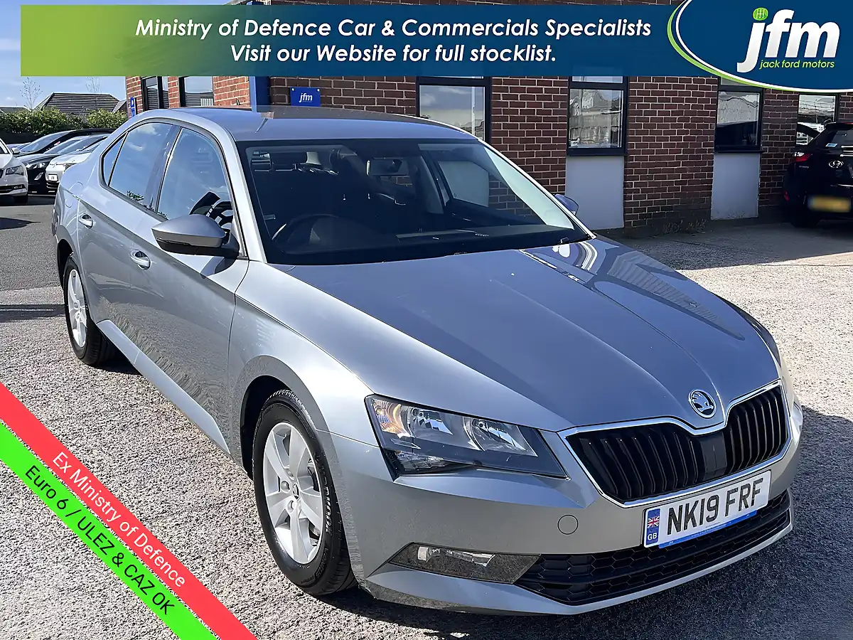 Used 2019 Skoda Superb S Business Grey Metallic - Front View
