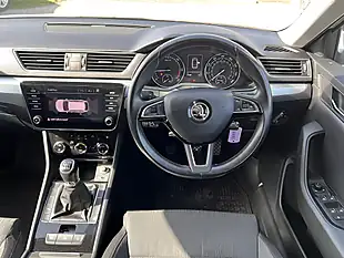 Used 2019 Skoda Superb Se Candy White - Interior and Exterior details 11
