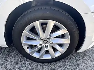 Used 2019 Skoda Superb Se Candy White - Interior and Exterior details 19