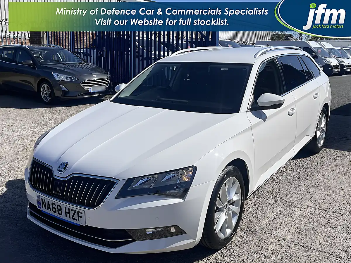 Used 2019 Skoda Superb Se Candy White - Interior and Exterior details 10
