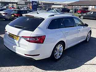 Used 2019 Skoda Superb Se Candy White - Interior and Exterior details 6
