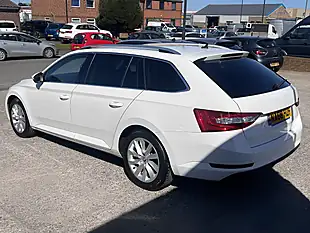Used 2019 Skoda Superb Se Candy White - Interior and Exterior details 8