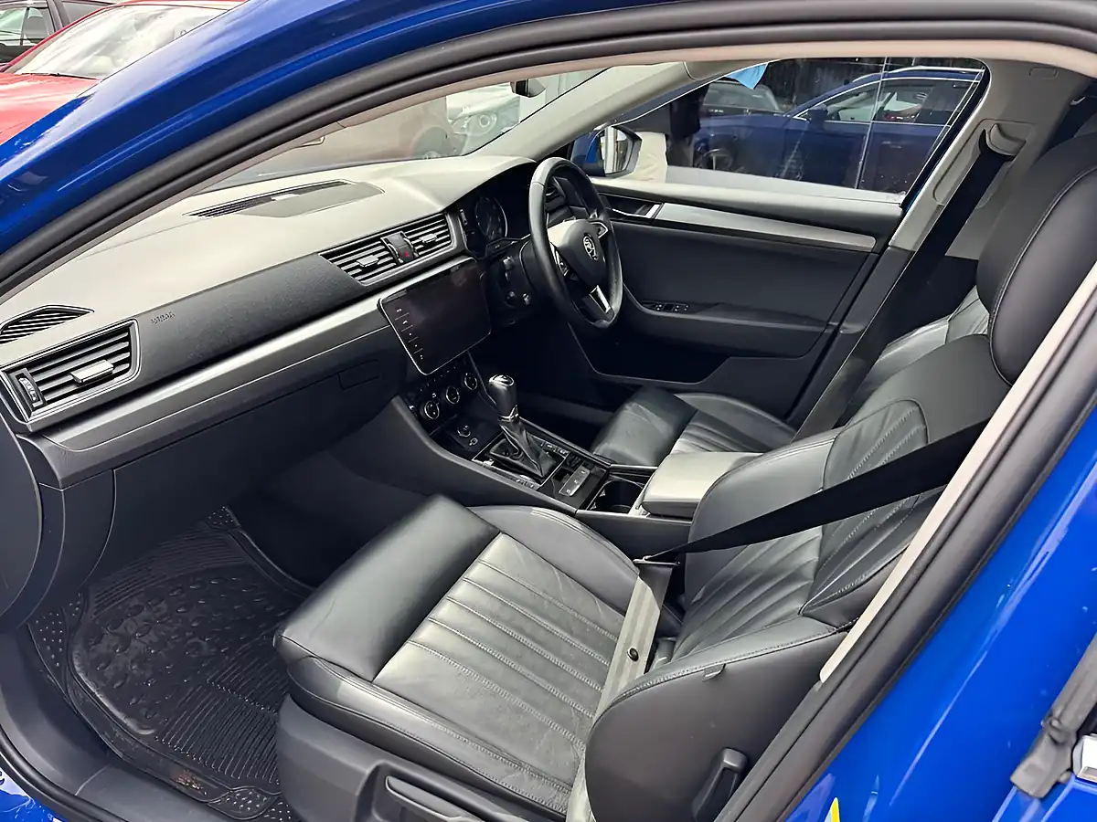 Used 2019 Skoda Superb Se L Executive Blue - Interior and Exterior details 14