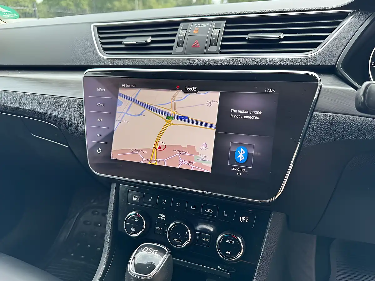 Used 2019 Skoda Superb Se L Executive Blue - Interior and Exterior details 15