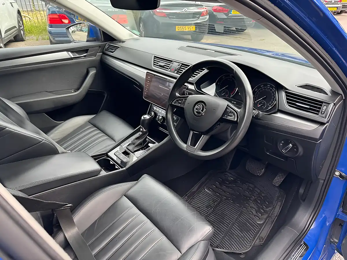 Used 2019 Skoda Superb Se L Executive Blue - Interior and Exterior details 9