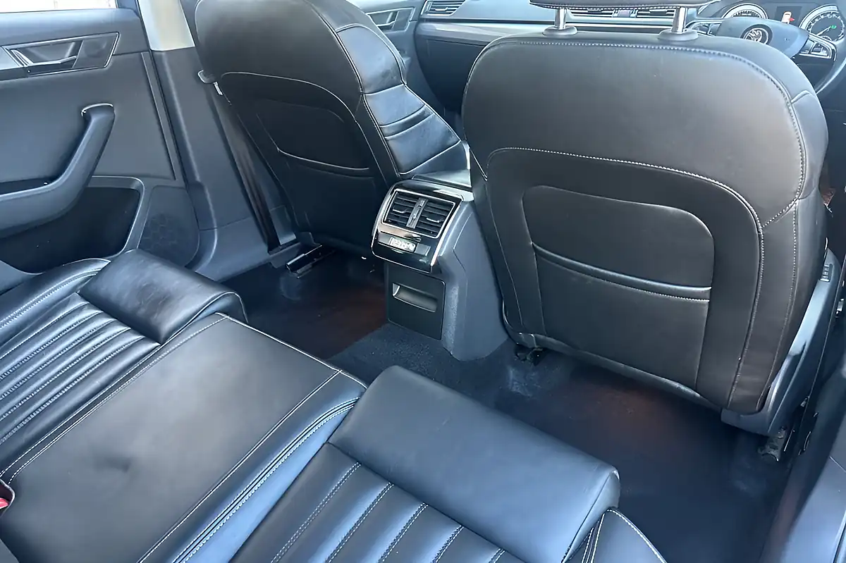 Used 2019 Skoda Superb Se L Grey - Interior and Exterior details 17