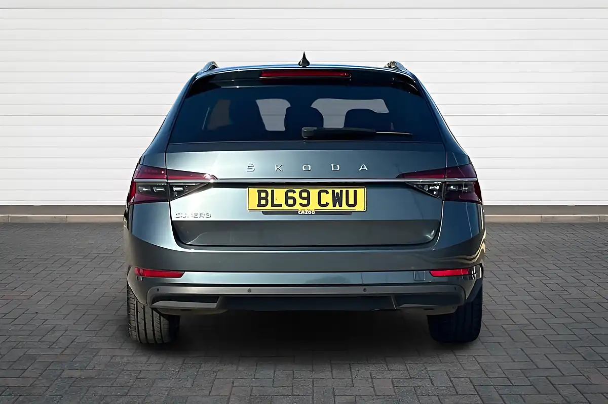 Used 2019 Skoda Superb Se L Grey - Interior and Exterior details 4