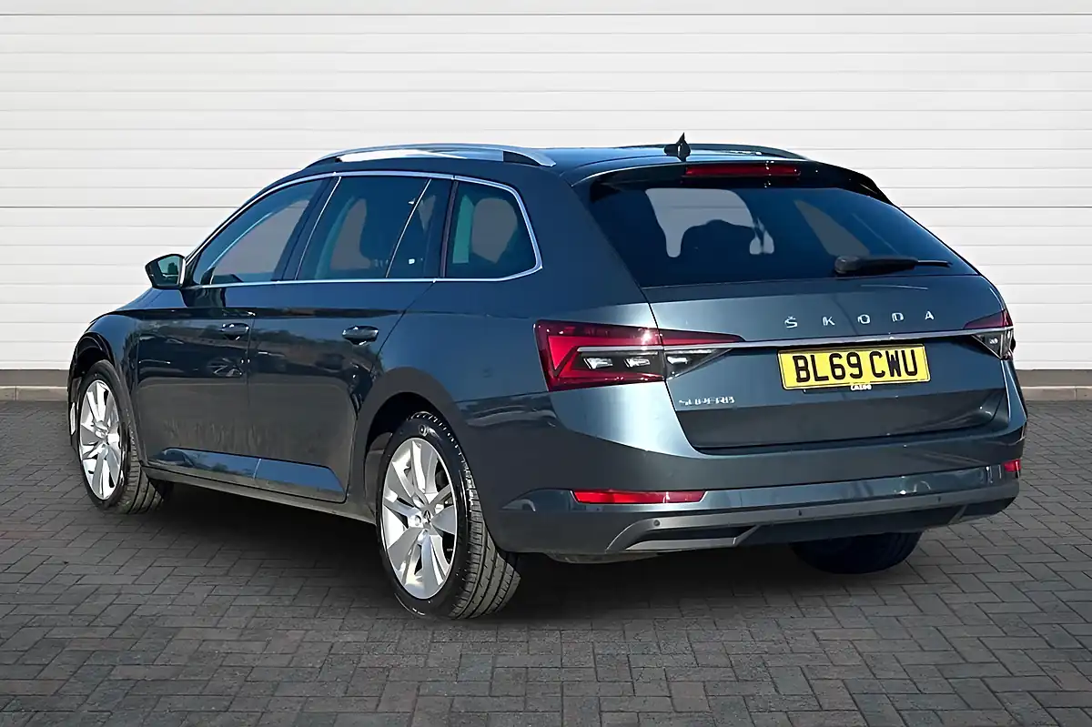 Used 2019 Skoda Superb Se L Grey - Interior and Exterior details 5