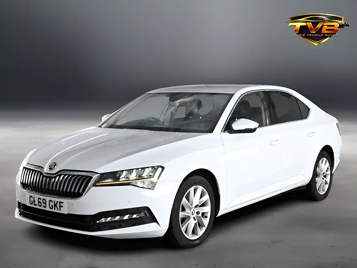 Used 2019 Skoda Superb Se Technology Moon White - Interior and Exterior details 4