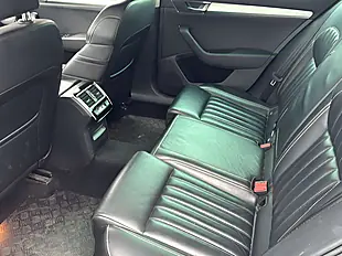 Used 2019 Skoda Superb Se Technology Moon White - Interior and Exterior details 7