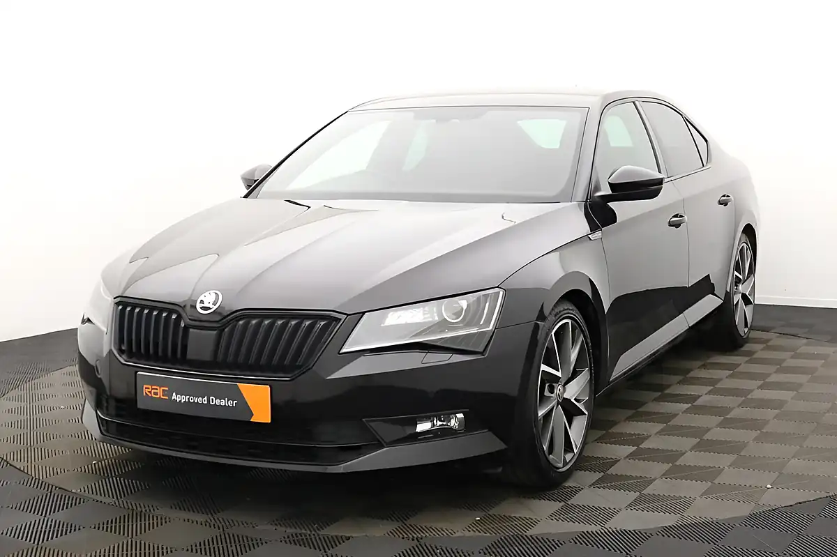 Used 2019 Skoda Superb Sportline Black - Interior and Exterior details 6