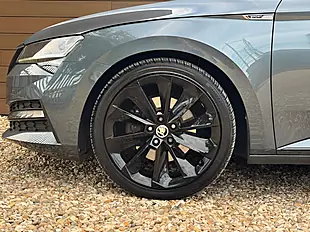 Used 2019 Skoda Superb Sportline+ Grey - Interior and Exterior details 10