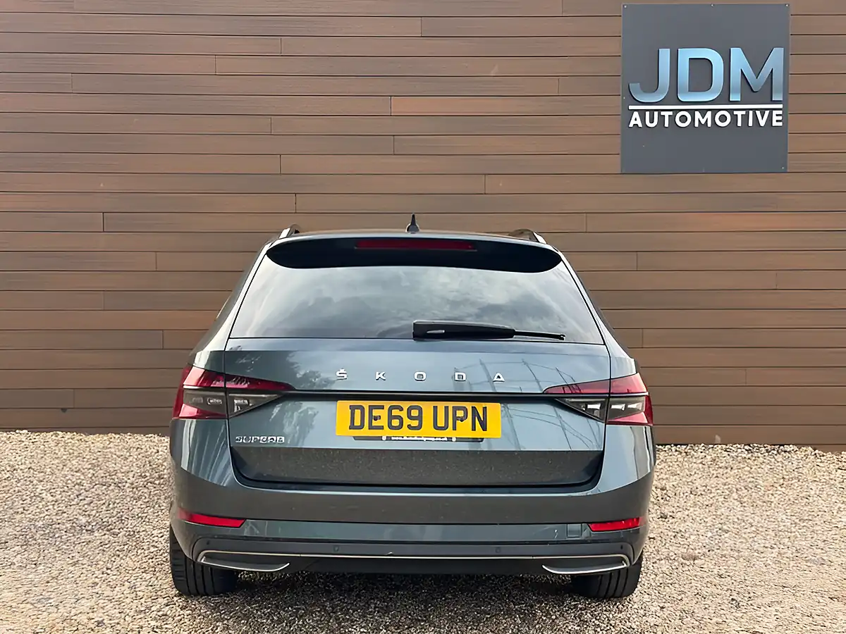 Used 2019 Skoda Superb Sportline+ Grey - Interior and Exterior details 4