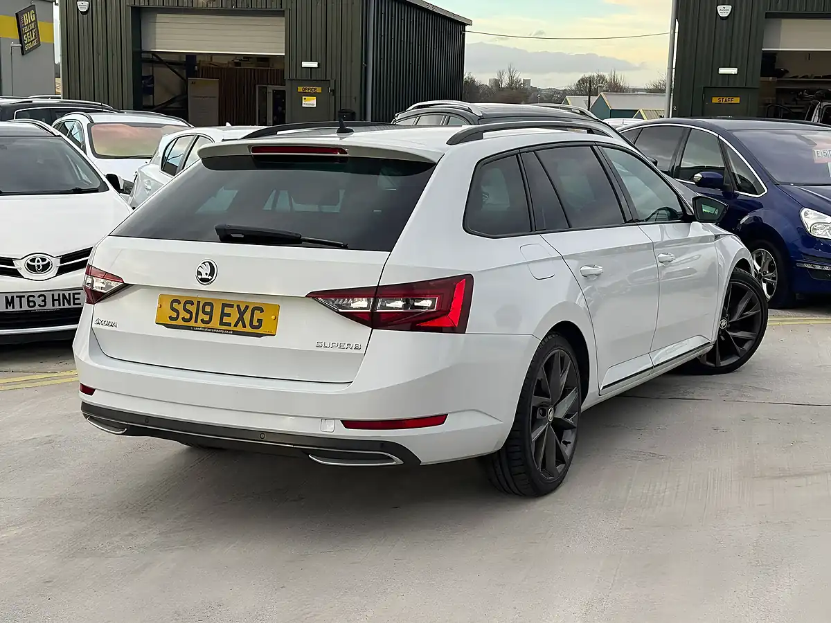 Used 2019 Skoda Superb Sportline White - Interior and Exterior details 13