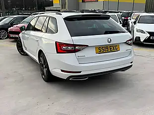 Used 2019 Skoda Superb Sportline White - Interior and Exterior details 5
