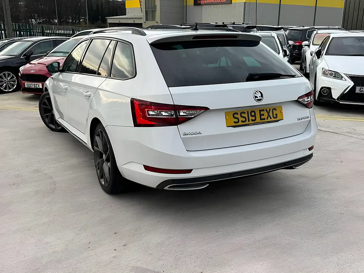 Used 2019 Skoda Superb Sportline White - Interior and Exterior details 5