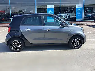 Used 2019 Smart Forfour Prime Black - Interior and Exterior details 13