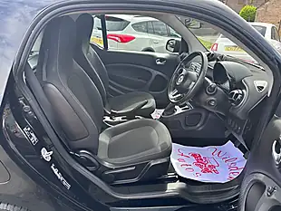 Used 2019 Smart Fortwo Passion Black - Interior and Exterior details 10