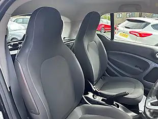 Used 2019 Smart Fortwo Passion Black - Interior and Exterior details 11