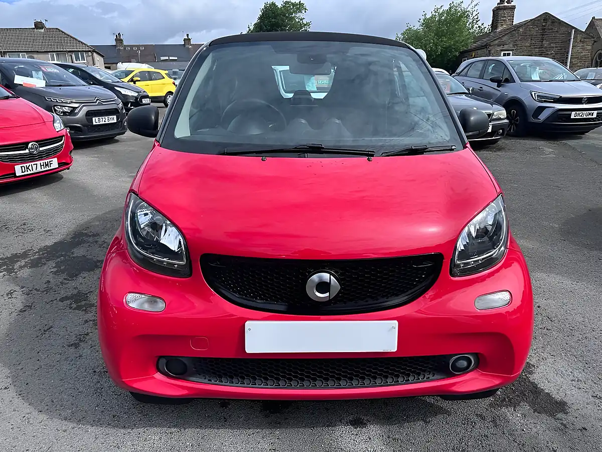 Used 2019 Smart Fortwo Passion Black - Interior and Exterior details 2